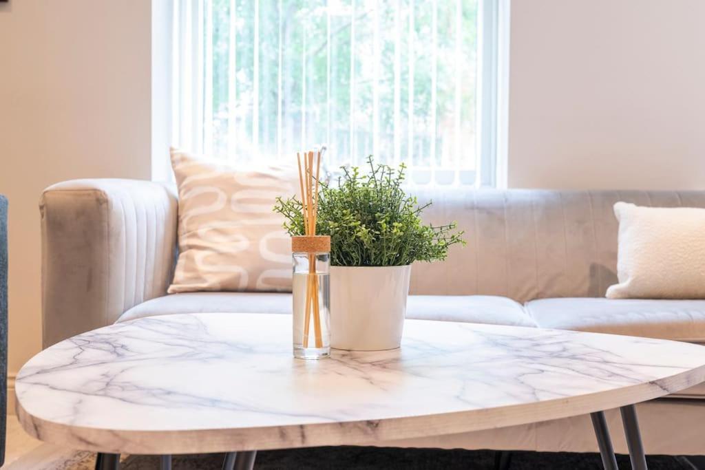 Harvey Nic'S & Designer Quarter 18 Ch Lejlighed Leeds  Eksteriør billede