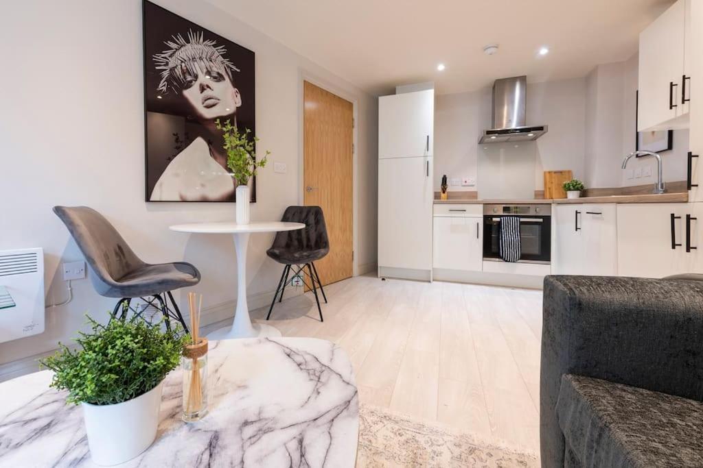 Harvey Nic'S & Designer Quarter 18 Ch Lejlighed Leeds  Eksteriør billede